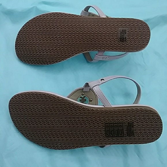 Michael Kors Leather Pink Thong Sandals - Picture 4 of 5